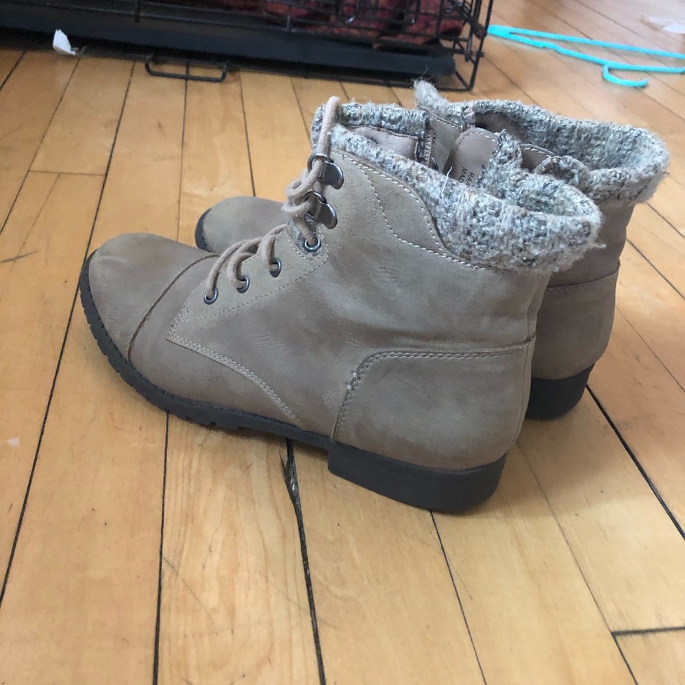 women’s boots